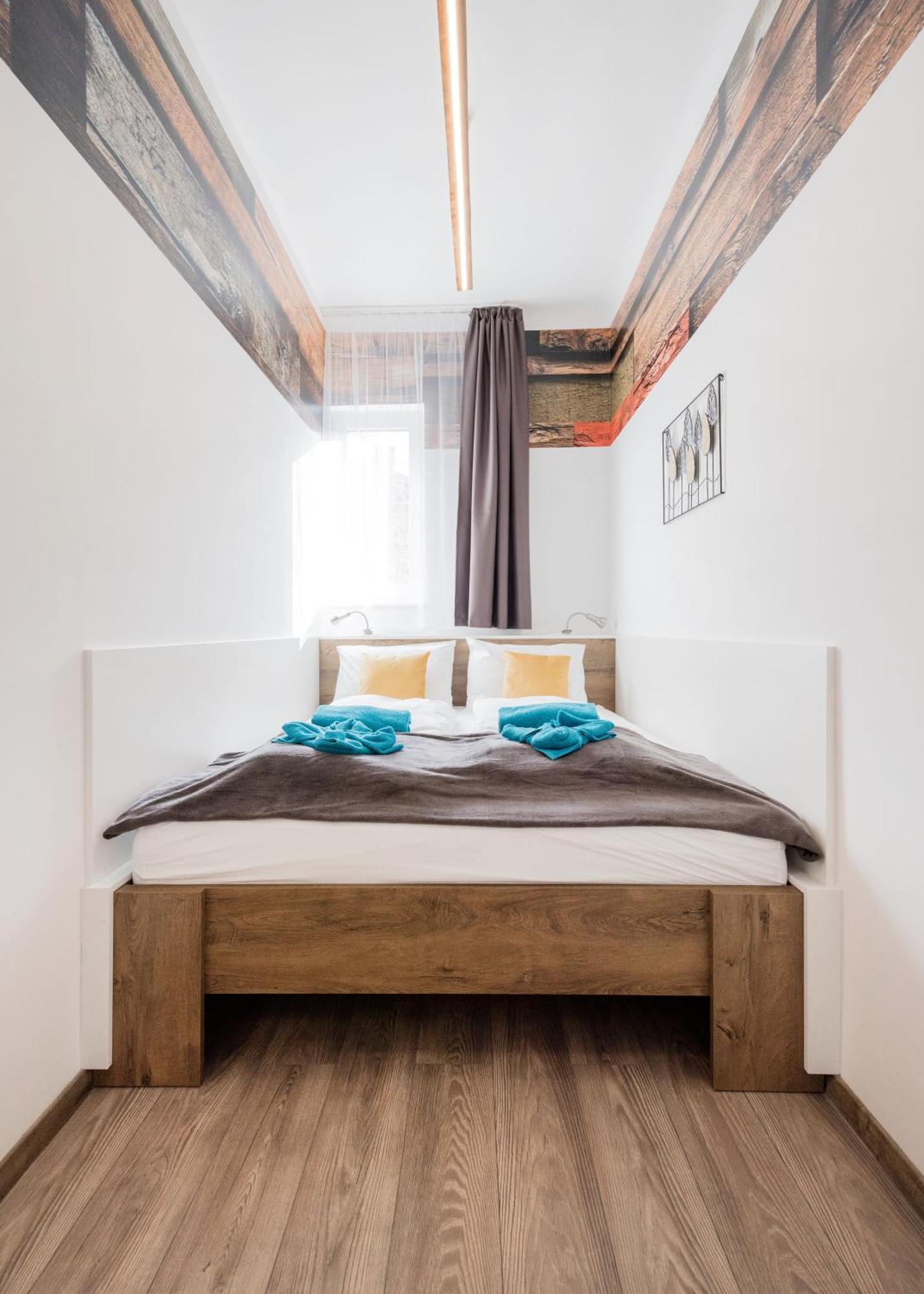 Elemental Retreats - Wood & Water Studios 布达佩斯 外观 照片