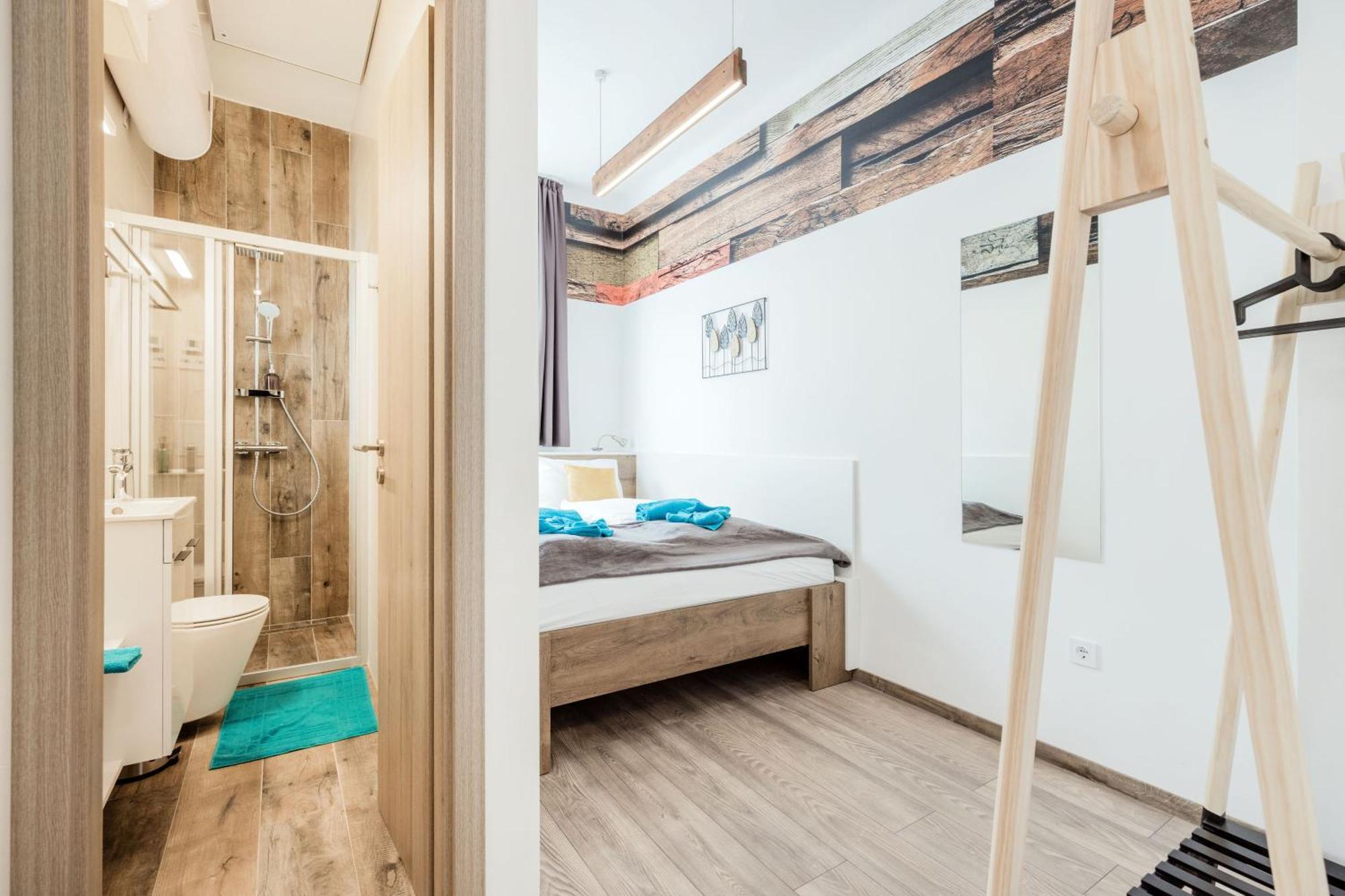 Elemental Retreats - Wood & Water Studios 布达佩斯 外观 照片